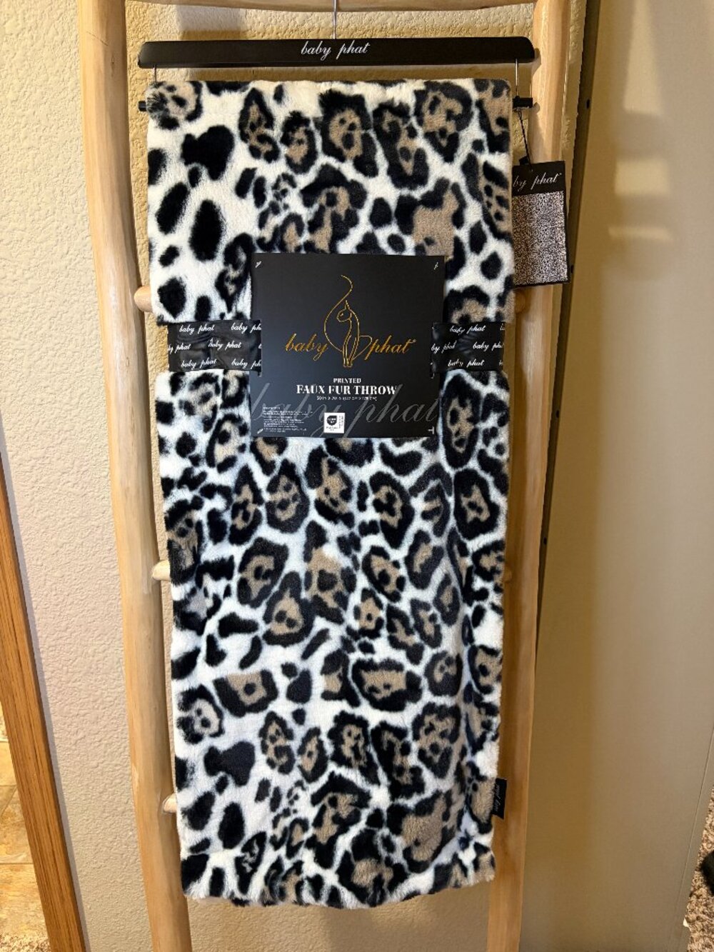 Baby Phat Faux Fur White Leopard Print Throw Blanket 50x70 Y2K NWT